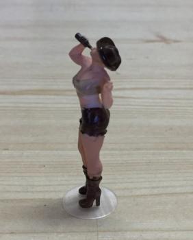 Muedchen mit Trinkflasche, 1/32