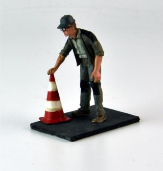 Preview: Figur - Streckenposten Set 1 High Detail Resin Collectors Edition m.3 Figuren u.Zubehuer, 1/32, LeMans Miniatures FLMCO132002M