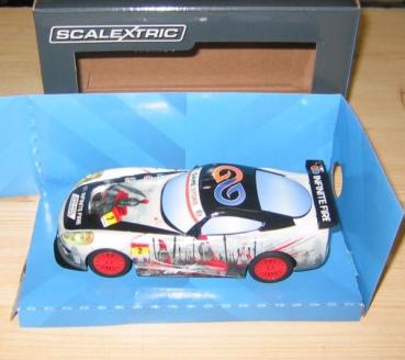 Preview: Team GT Lightning - Team GT Spartan, Scalextric C3839