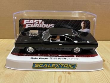 Preview: Dodge Charger - Dom Toretto - The Fast And The Furious, 1/32, Scalextric C4573