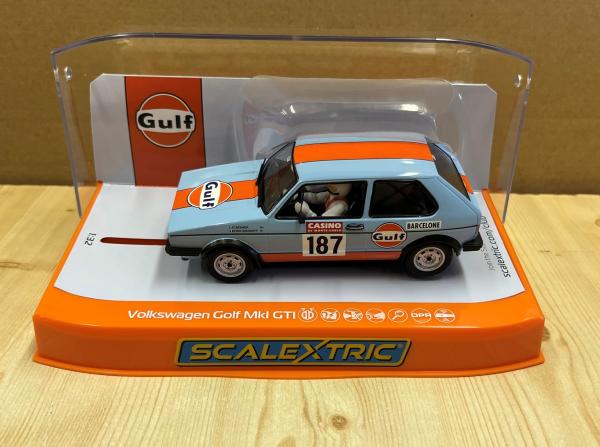 Volkswagen Golf - Gulf Edition,  Scalextric C4609