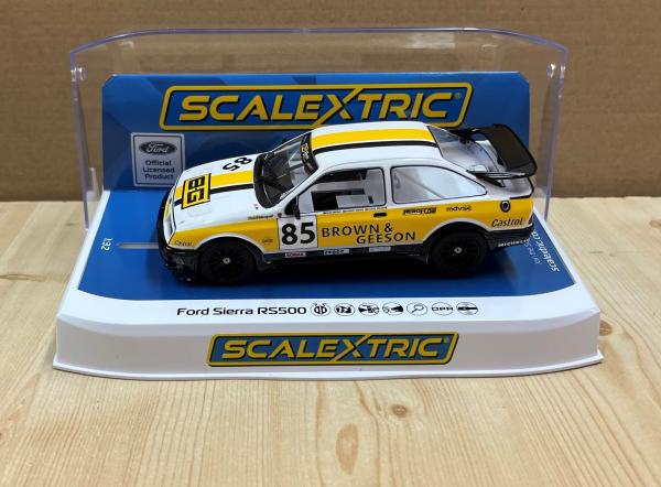 Ford Sierra RS500 - YTCC Dan Brown 2024,  Scalextric C4628