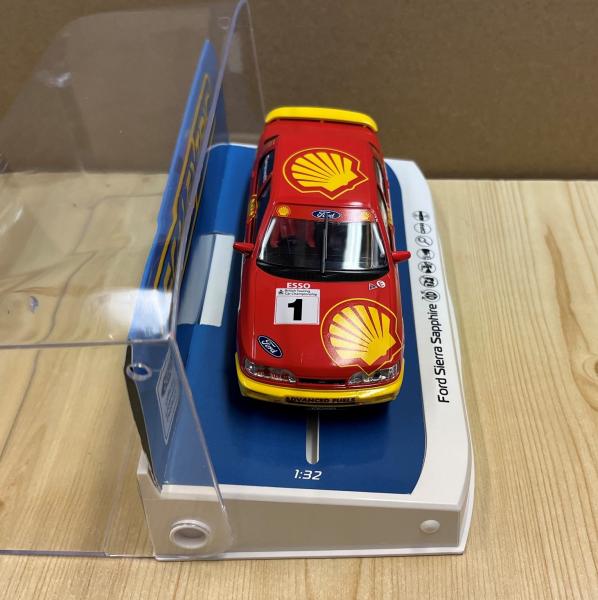 Ford Sierra Sapphire - BTCC 1990  Scalextric C4632