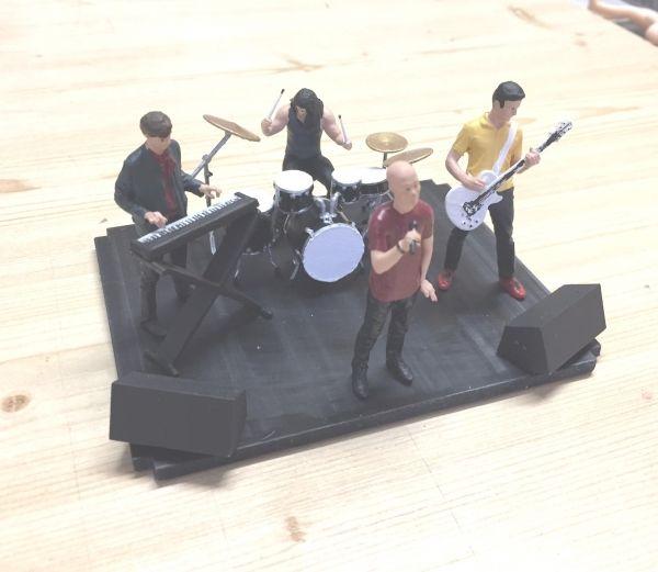 BAND, 4 Musiker + Instrumente, 1/32, Band