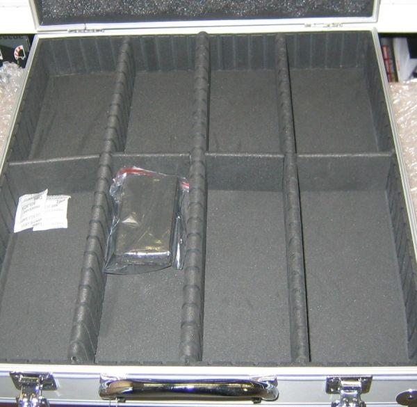 Fahrzeugkoffer fuer  8 x 1/32 Fahrzeuge, Carrera 70460