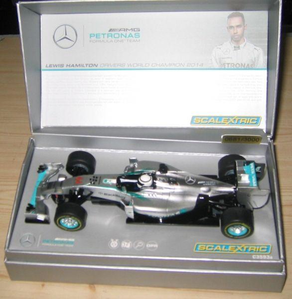 Mercedes F1 W05 Hybrid Lewis Hamilton (2014) - Scalextric C3593A