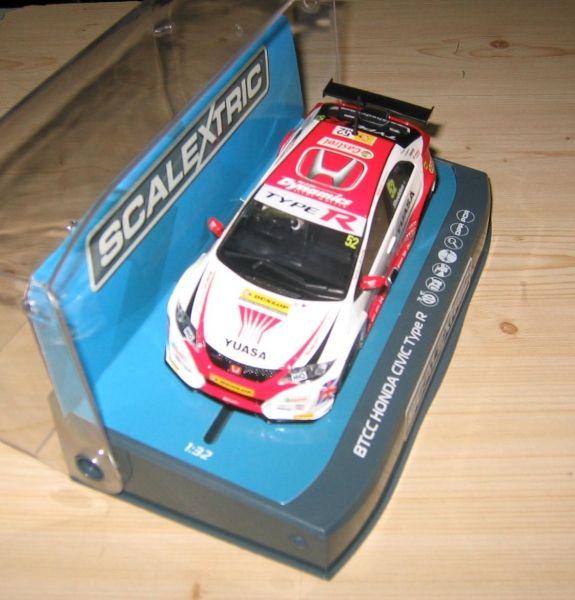 BTCC Honda Civic Type R - #52 Gordon Shedden 2015, Scalextric C3783