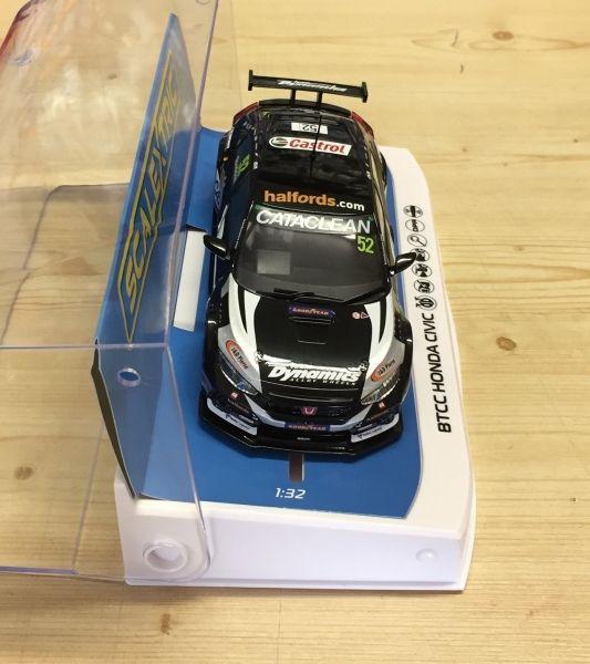 Honda Civic Type R - BTCC 2021 - Gordon Shedden, 1/32, Scalextric C4297