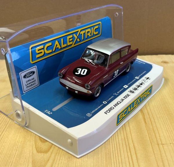 Ford Anglia 105E - Broadspeed, 1/32, Scalextric C4546