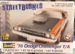 1970 Dodge Challenger 2 n 1, 1/24, Revell 85-2596
